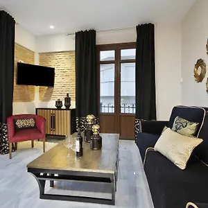 Suites Gran Via Capilla Real Appartement