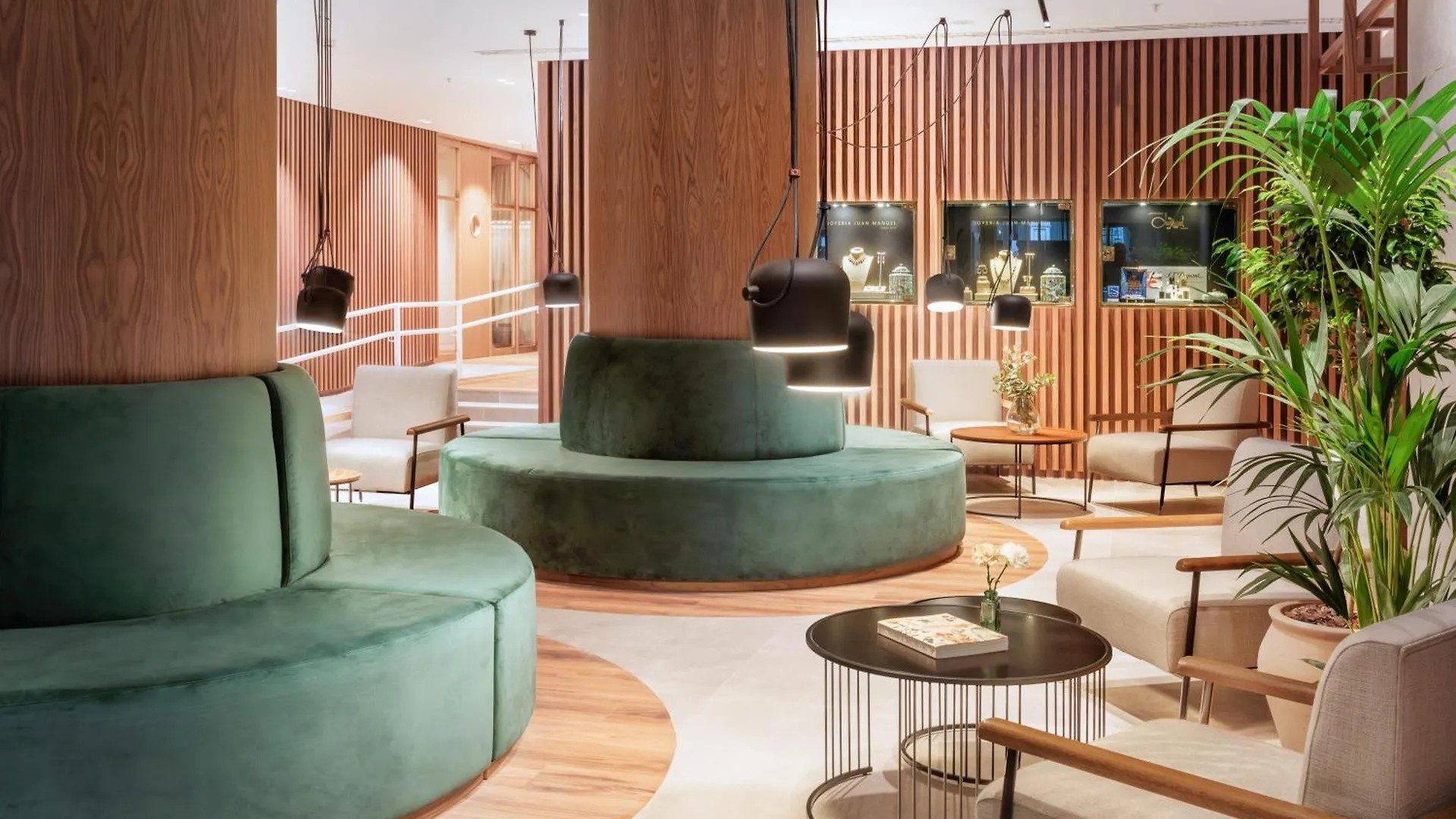 Melia Granada Hotel 4*,